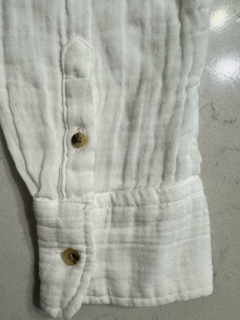 White Women’s Gauzy 100% Cotton Oversized Button Down with Brown Buttons L - Picture 4 of 4